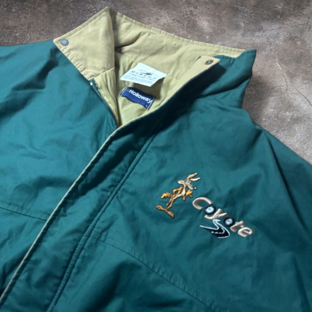 Holloway Jacket Men’s L Green Beige Wile E. Coyote Embroidered Vintage